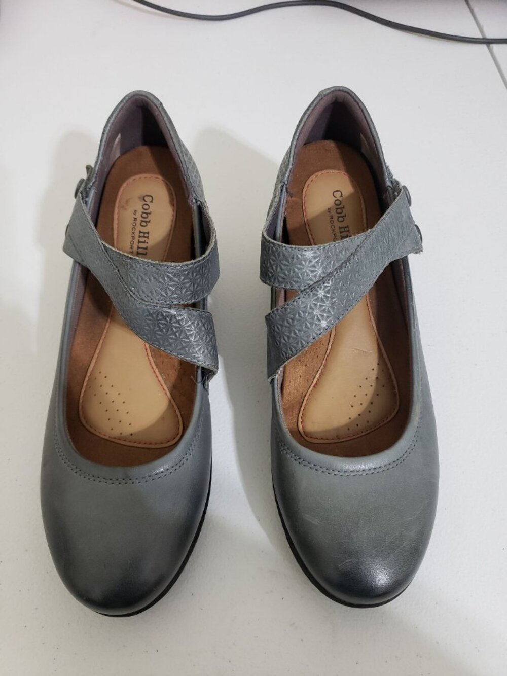 Cobb Hill gray Kailyn Asymmetrical mary jane, hook loop closure pump, size 8.5M